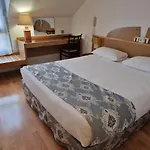 Kyriad Direct Hotel Arpajon