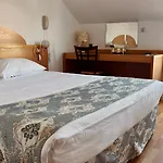 Hotel Kyriad Direct Arpajon