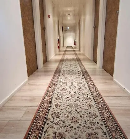 Kyriad Direct Hotel 2*