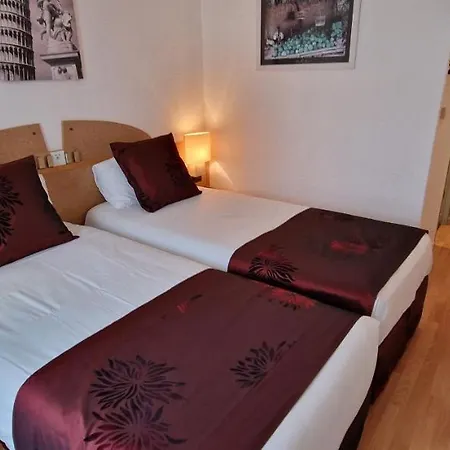 Kyriad Direct Hotel Arpajon