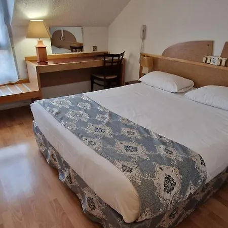 Kyriad Direct Hotel Arpajon