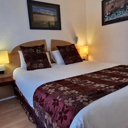 Отель Kyriad Direct Арпажон