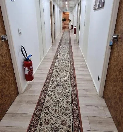 Kyriad Direct Hotel 2*