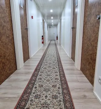 Hotel Kyriad Direct Arpajon