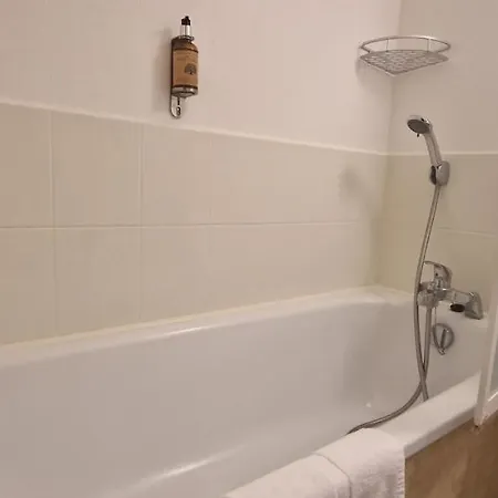 Kyriad Direct Arpajon
