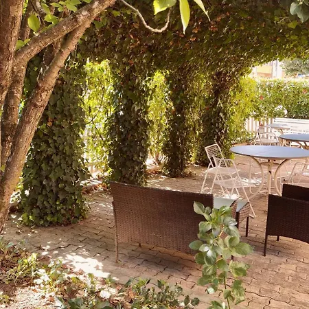 Kyriad Direct Hotel Arpajon