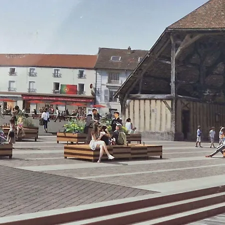 Kyriad Direct Отель