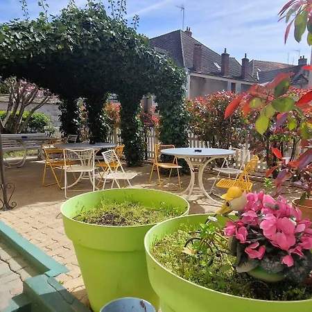 Kyriad Direct Arpajon