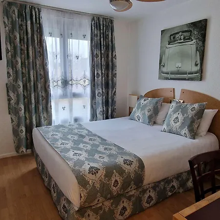 Kyriad Direct Hotel Arpajon