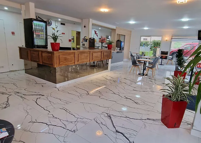 Kyriad Direct Hotel Arpajon