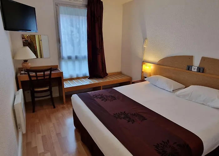 فندق Kyriad Direct